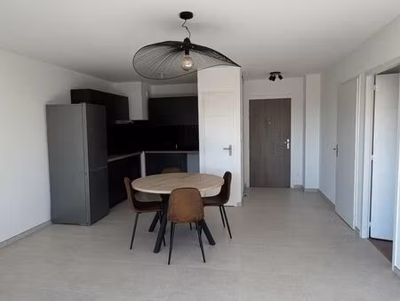 appartement t2 45m2 neuf - meublé - balcon 13m2 - garage - cave