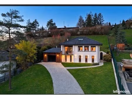 maison familiale contemporaine