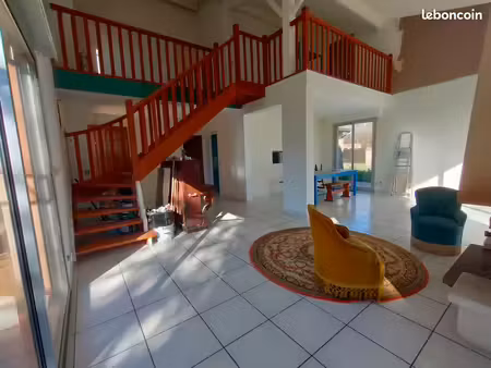 maison individuelle au calme proche des commodités  à savenès