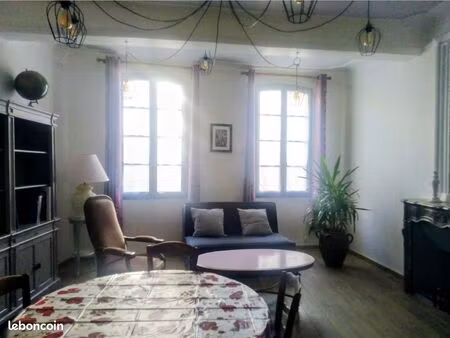 location appartement 2 chambres- bail septembre 2026 à juin 2027 - 800euros