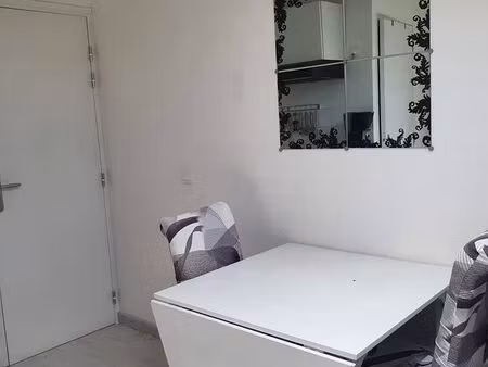 studio location université/faculté étudiant