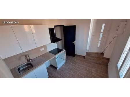 appartement t1 bis - 2ème étage - entièrement rénové - centre carpentras