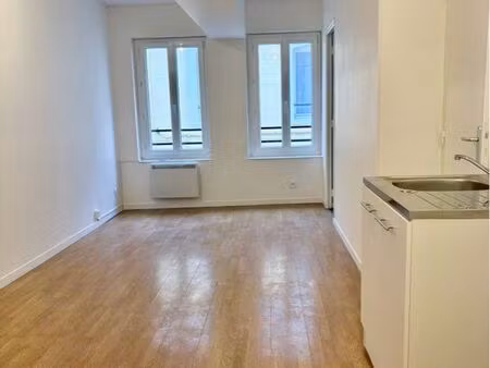 appartement f1+ 25m2 centre ville