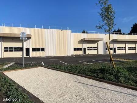 local d'activité 110m2