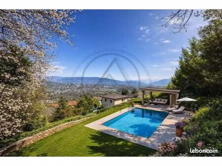 propriété 5 pièces 155 m²