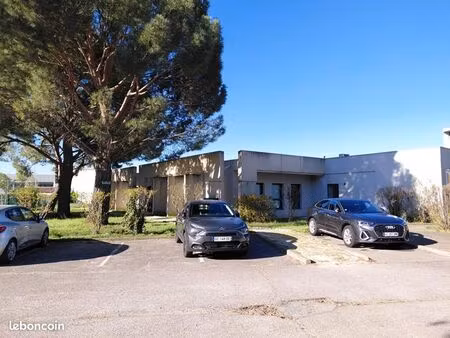 local commercial 125 m²