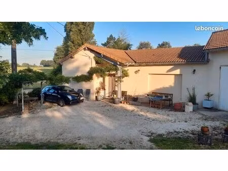 maison 3 pièces 93m²