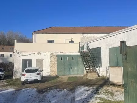 immeuble 450 m² aulnay-sur-mauldre