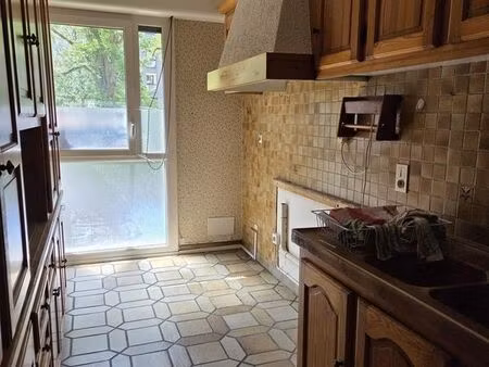 appartement 5 pièces 96 m²