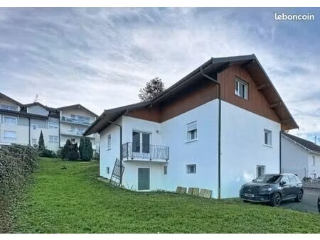 villa 180 m² + studio de 45m2 et combles