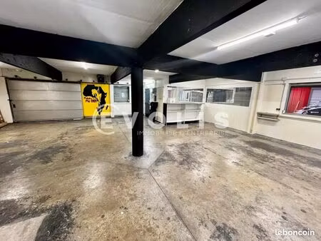 local d'activité 300 m²
