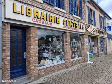 local 266 m² rue