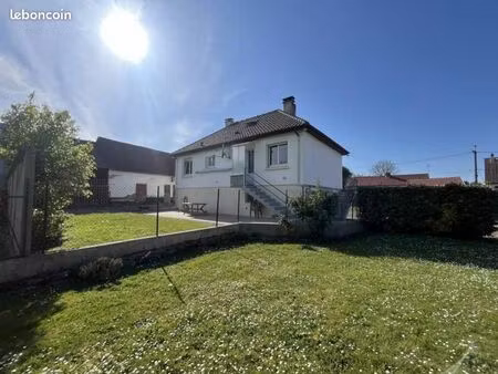 pavillon 6 pièces 65 m²