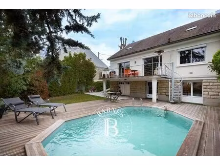 maison 9 pièces 149 m²
