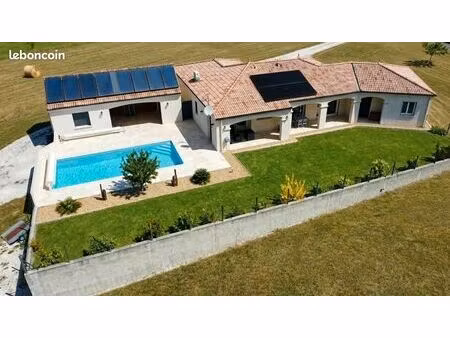 maison moderne 119m² avec piscine et dépendance