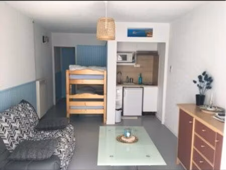 appart 24m2 en rdc avec terrasse ensoleillée