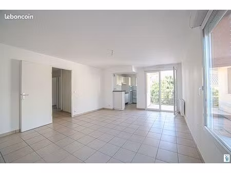 appartement 3 pièces 61 m²