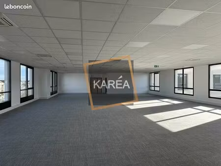 bureaux 649 m² bussy saint georges