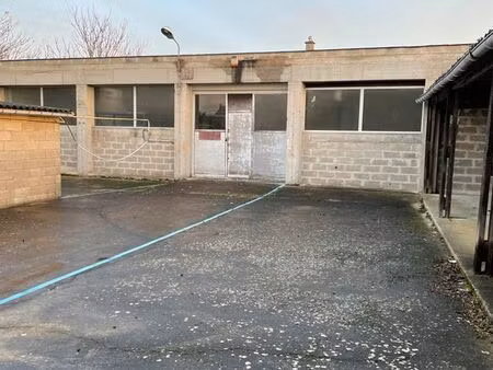 entrepôt 190m2
