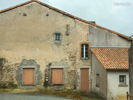 maison dans une ferme