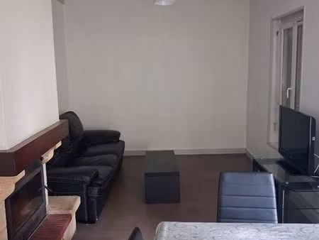 loue maison de ville 68m2