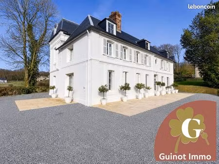château 7 pièces 184 m²