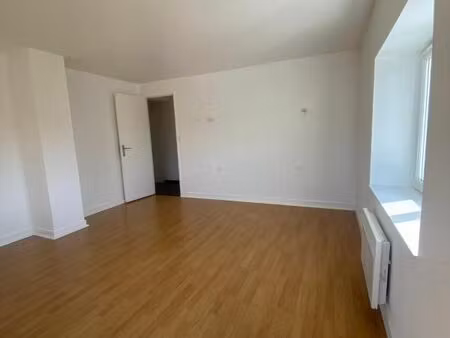 appartement 4 pièces 104 m²