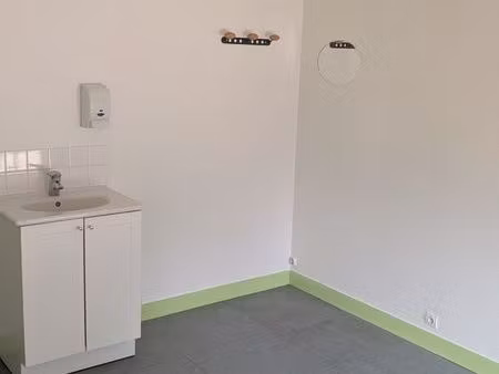 local 60 m² forges-les-eaux