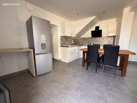 maison de ville 3 pièces rénové  69m2