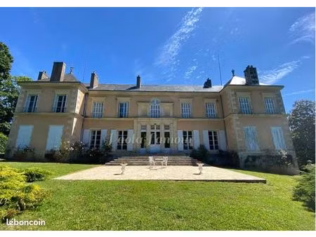château 26 pièces 750 m²