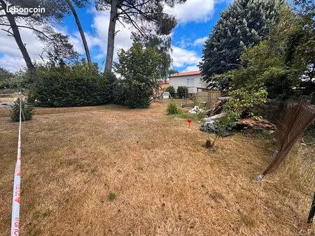 terrain 340 m² la roche sur yon