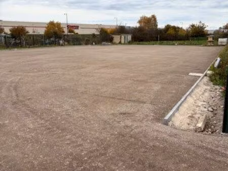 loue parcelle de terrain  1400 m²
