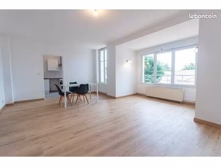 appartement t5/t6 rénové de 115 m² – 4 chambres possibles – parking – poitiers sud
