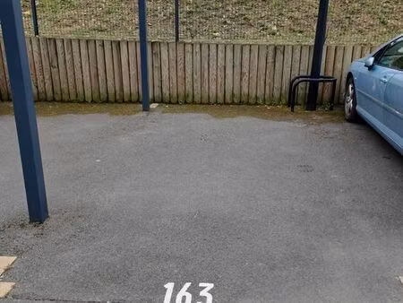 location place de parking extérieur dans une résidence sécurisé