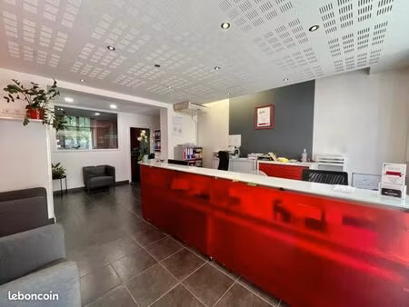 local commercial 80 m²