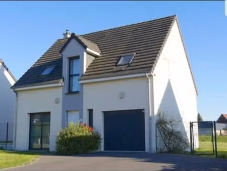 a saisir maison 3 chambres 950