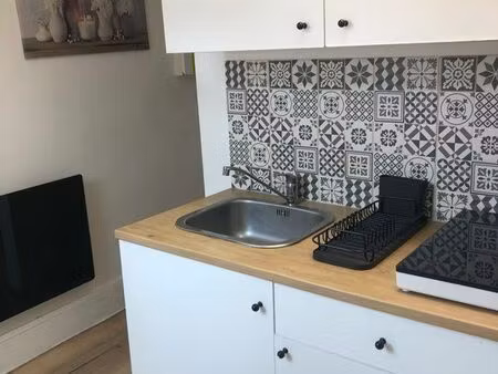 studio amiens situé entre la cité scolaire et la gare