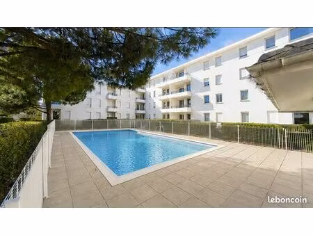 appartement t3 / 54 m2 – résidence sécurisée  piscine  terrasse  parking privé 