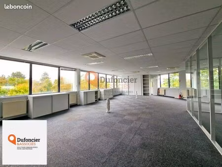 bureaux 298 m² chasseneuil du poitou