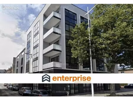 bureau 220 m²