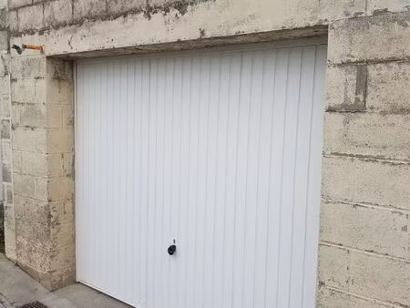 garage 20m2 à louer rue dejean