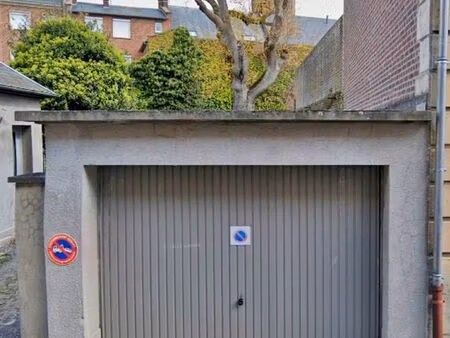 parking box fermé centre ville