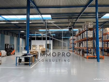 local 3266 m² saint-étienne-du-rouvray
