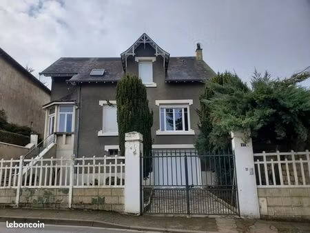 maison 7 pièces 157 m²
