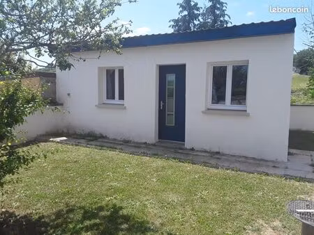 petite maison équipée avec jardin