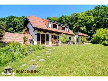propriété 9 pièces 165 m²