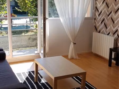 location f2 meublé refait à neuf
