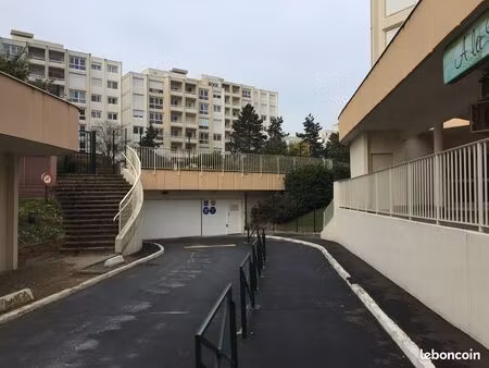haut de chatou parking residence champs roger