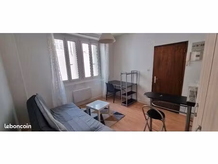 poitiers centre  blossac  studio meublé de 20m²