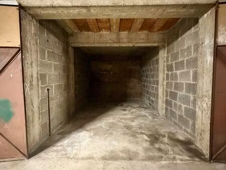 box sécurisé à louer limite le vésinet / croissy sur seine